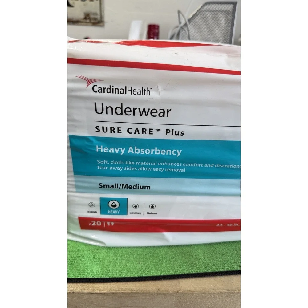 Cardinal Health Sure Care Plus Underwear S/M Heavy‎ Absorbency 20 Pack
